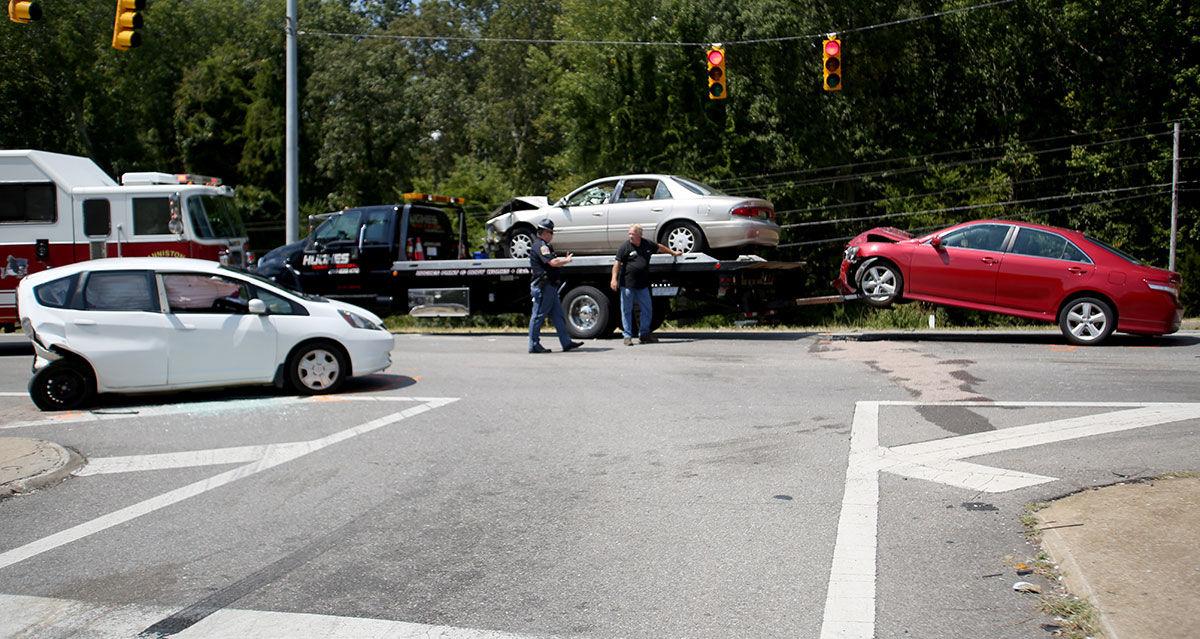 Two car accidents on Bynum Leatherwood Road send 5 to the hospital