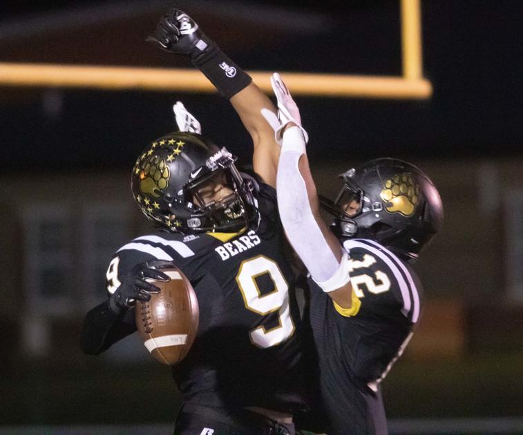 AnnistonStar.com - Lincoln starts fast, rolls to playoff win over Dallas County, 38-8 image