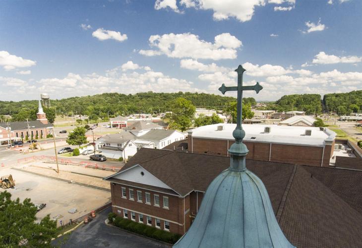 Pell City officials talk easing restrictions on where lounges may