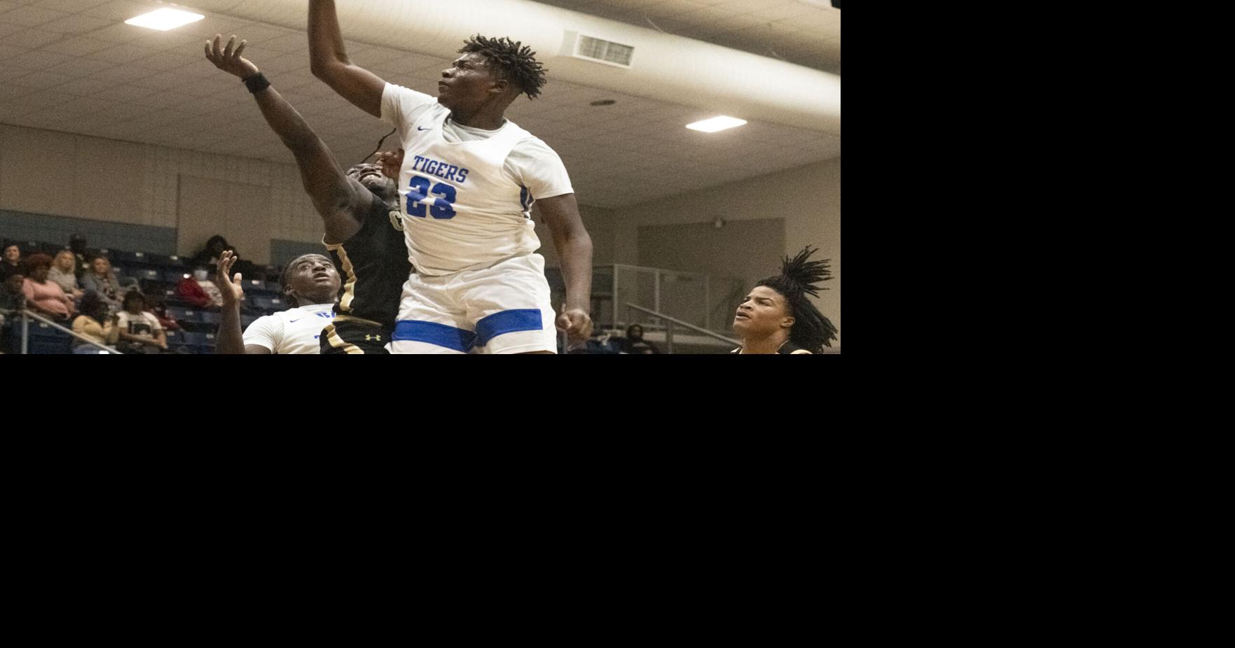 AnnistonStar.com - Childersburg's Swain earns Player of the Week honors image