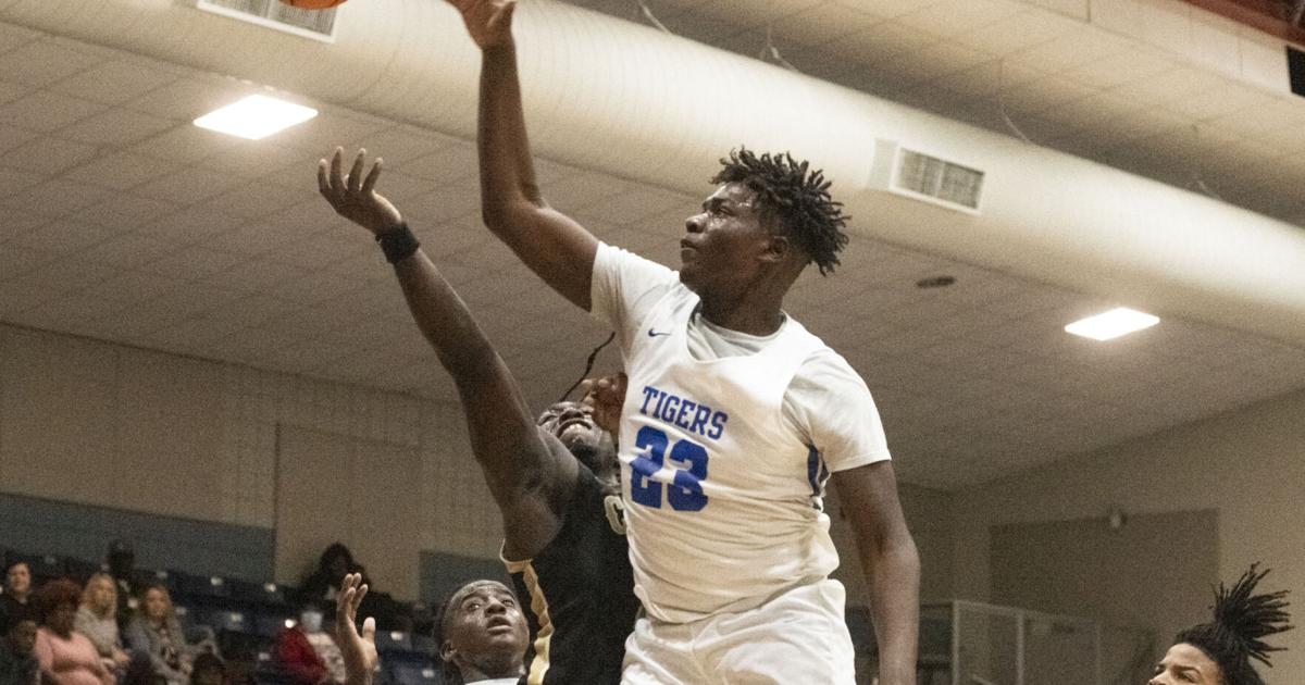 AnnistonStar.com - Childersburg's Swain earns Player of the Week honors image
