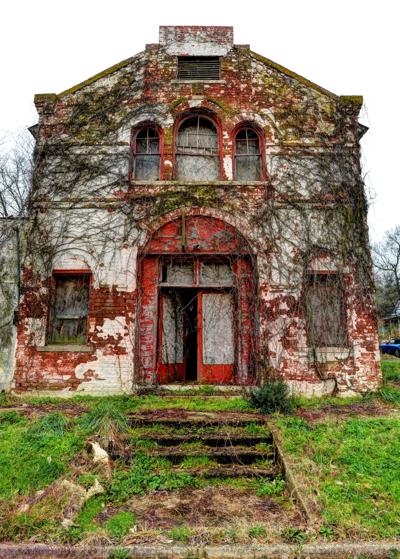 Exploring The Old Glen Addie Fire Station