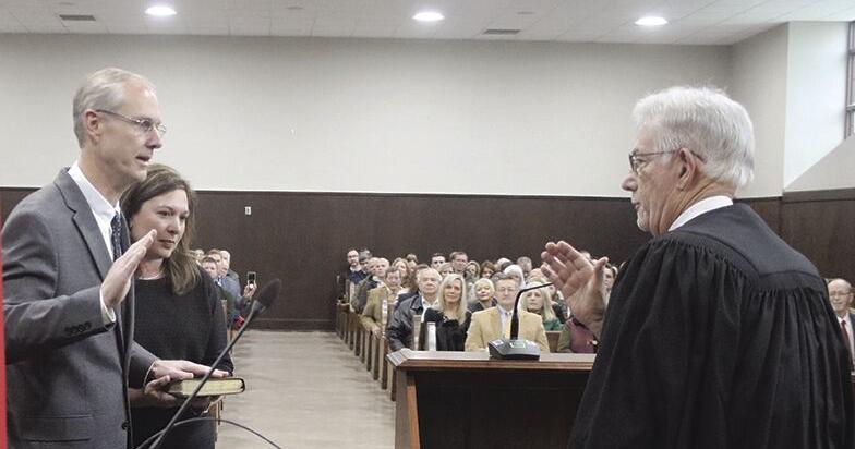 James Hill sworn in as new St Clair County Circuit Court Judge The