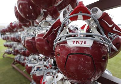 Alabama Football Brown Returns After Six Game Ncaa Suspension