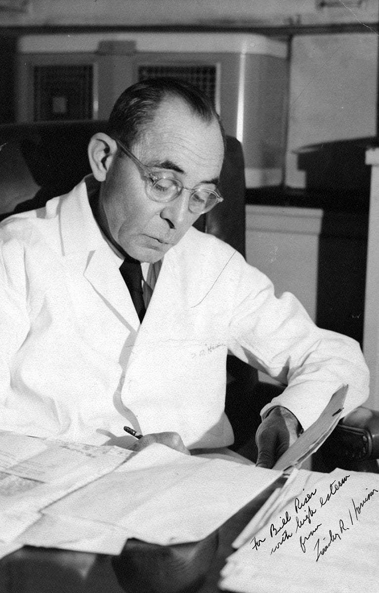 New biography celebrates the life of a giant of Alabama medicine Features