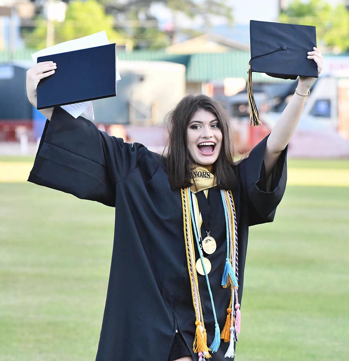 Photos Oxford High School Graduation Slideshows Annistonstar Com