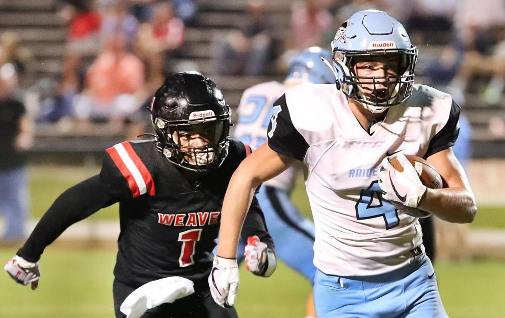 AnnistonStar.com - Prep football: Pleasant Valley ground game grinds down Weaver image