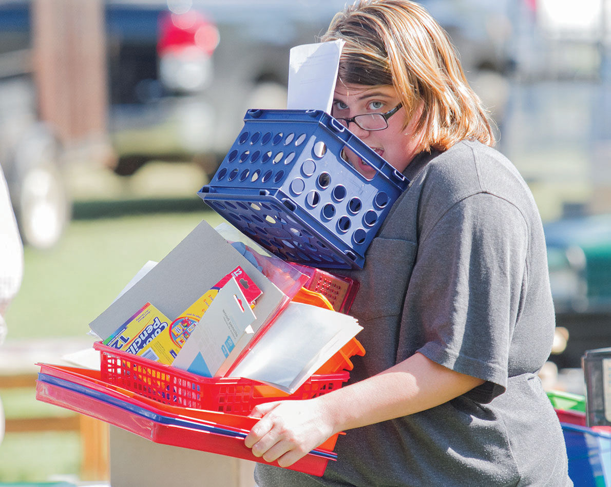 Alabama School for Deaf holds yard sale fundraiser (photos) The Daily