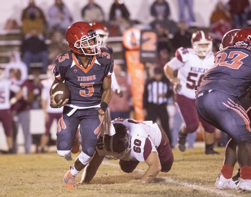 AnnistonStar.com - Talladega duo leads 4A-5A All-Talladega County Team image