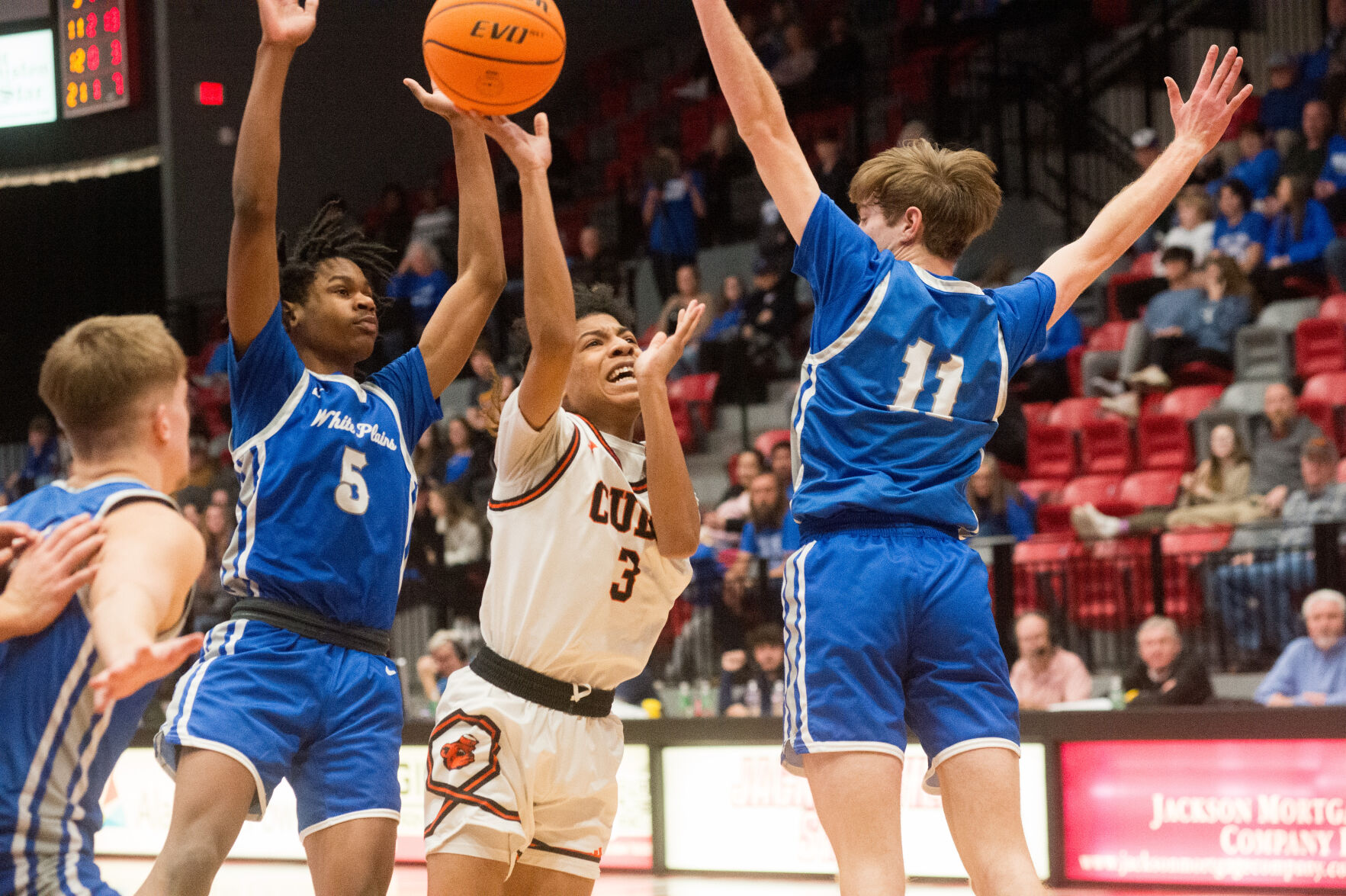 Alexandria's boys start busy Thursday with tournament win over White