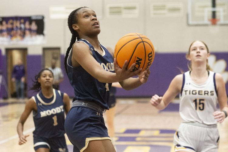 Photos Springville hosts Moody High School Basketball The Daily