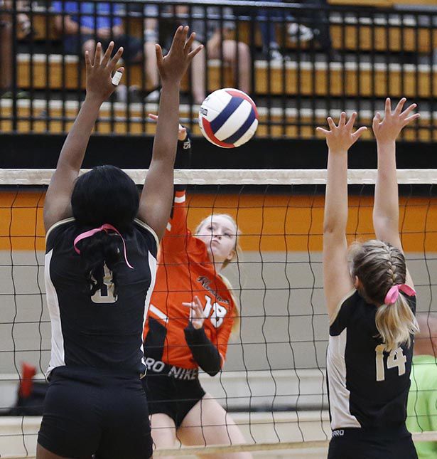 100519_Alexandria_Oxford vb_003 tp.jpg