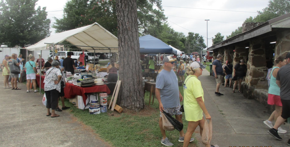 Exploring the World’s Longest Yard Sale | News | annistonstar.com