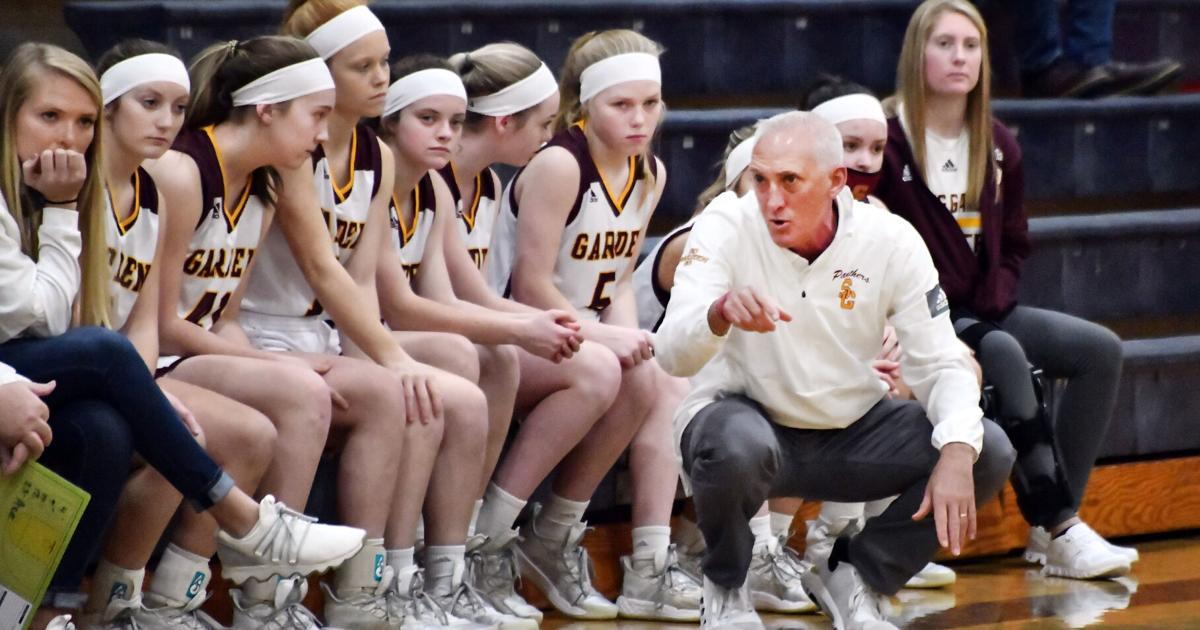 AnnistonStar.com - Prep basketball: Oxford, Ohatchee girls advance to NE Regional; Spring Garden's Austin achieves milestone image