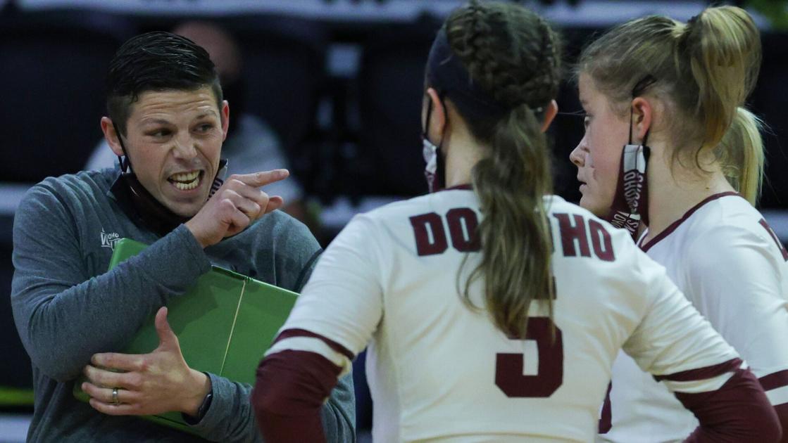 AnnistonStar.com - STATE FINALS: Donoho comes back, but rally crashes on Bayshore image
