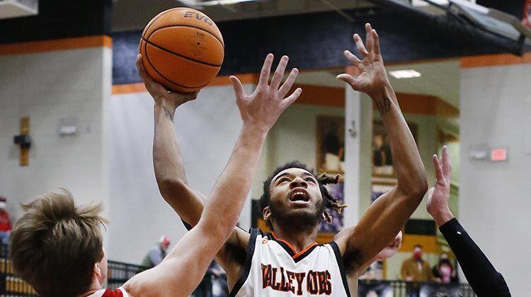 AnnistonStar.com - Photos: Alexandria vs Douglas, AHSAA Boys Basketball Tournament Game image