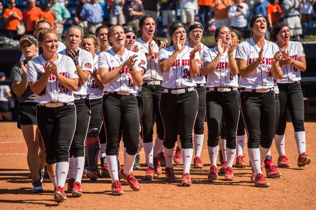 Gamecocks fall, but first No. 4 seed since 2012 to reach regional final Jacksonville