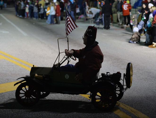 Anniston Christmas Parade Slideshows