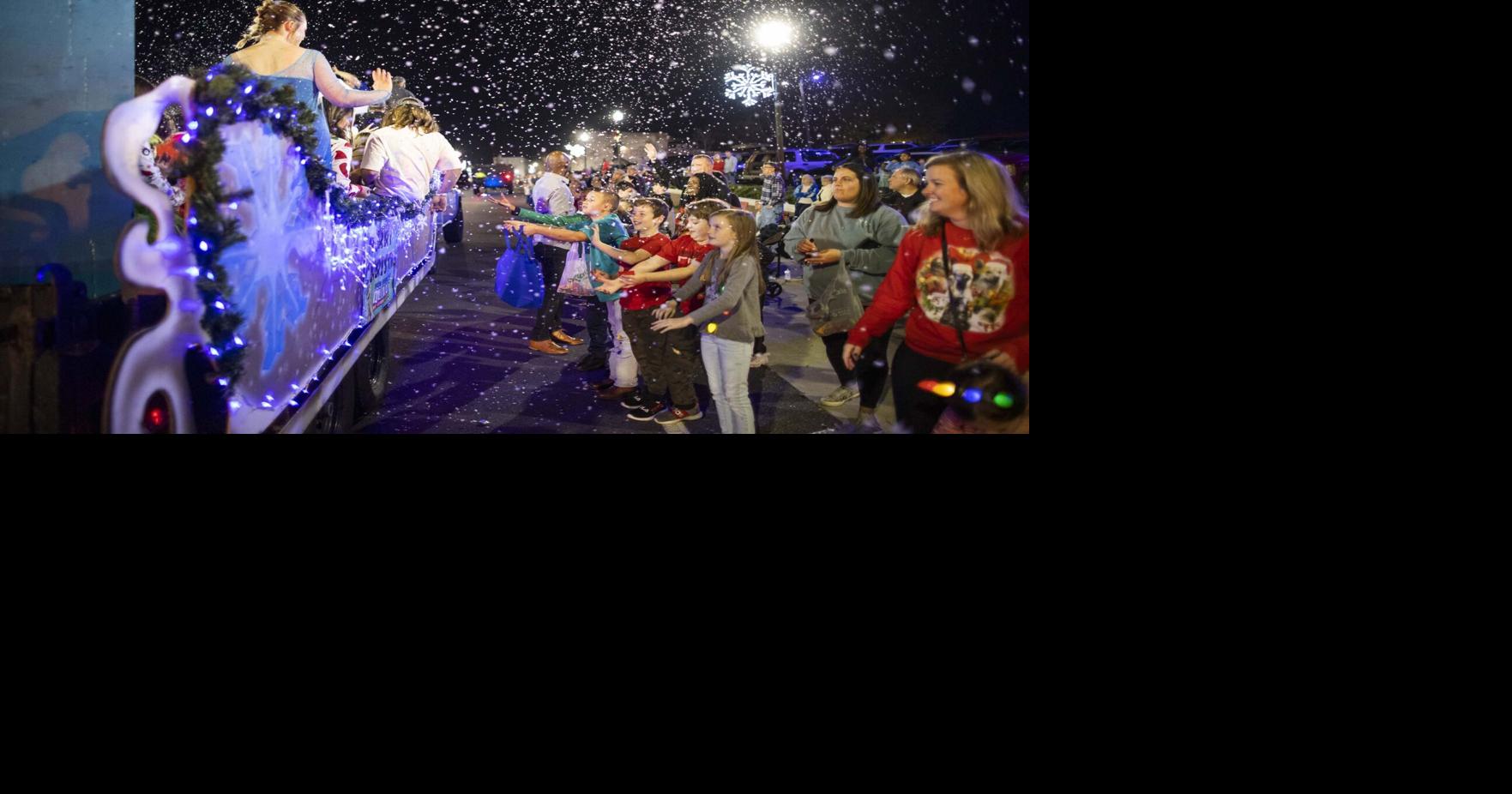 Photos Oxford Christmas Parade Slideshows