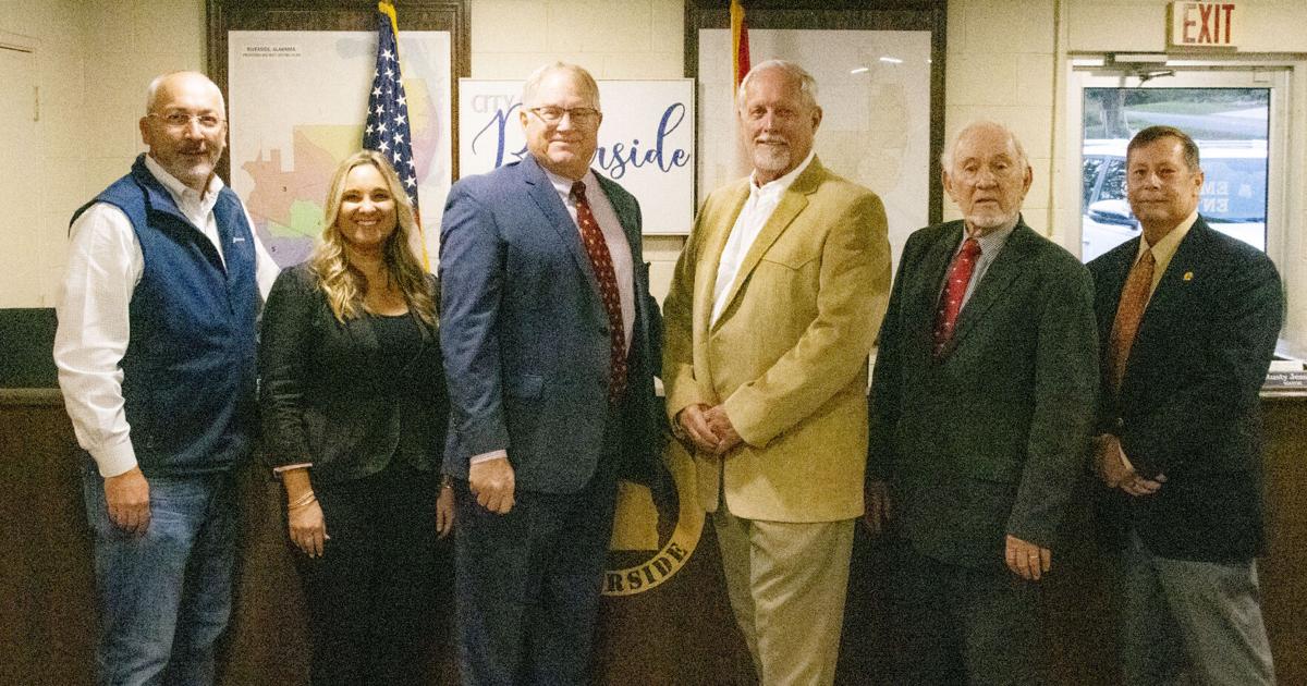 Riverside City Council announces Police Chief Rick Oliver will retire ...