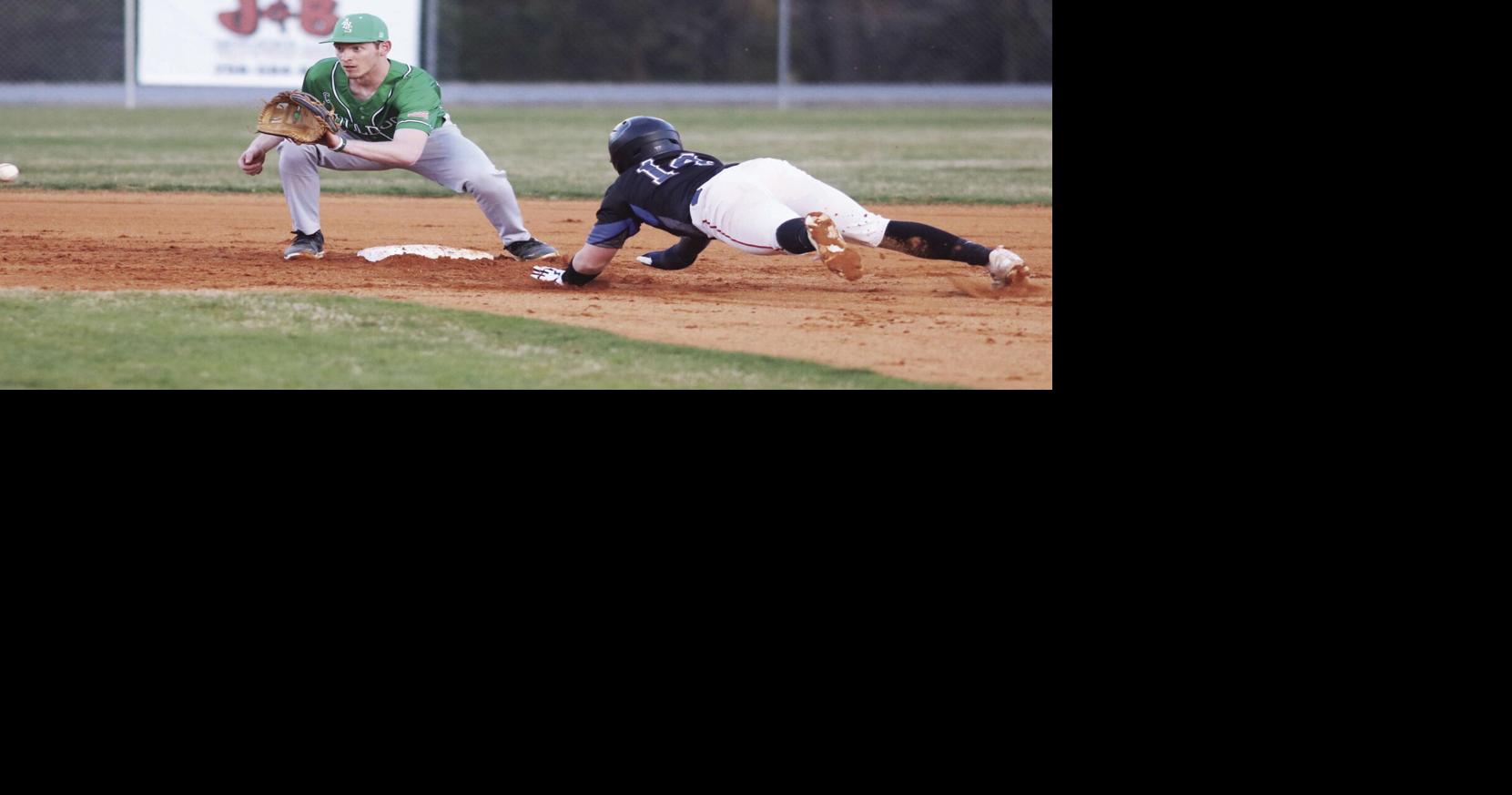 AnnistonStar.com - Prep baseball: Ashville upends Victory Christian with late-inning rally image