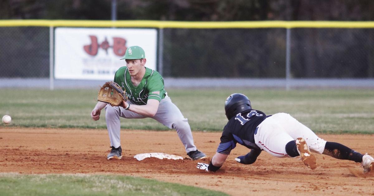 AnnistonStar.com - Prep baseball: Ashville upends Victory Christian with late-inning rally image