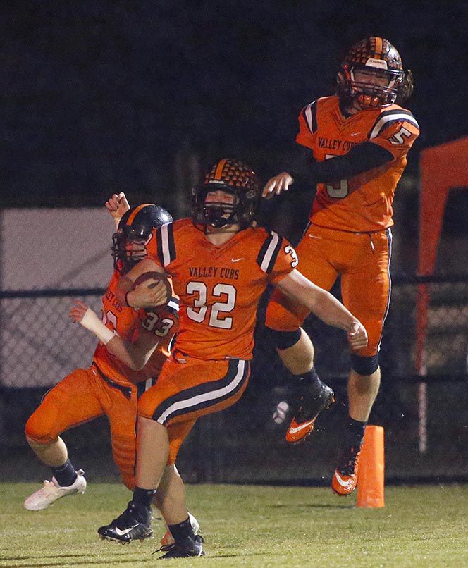 Prep Football Crossville at Alexandria Slideshows