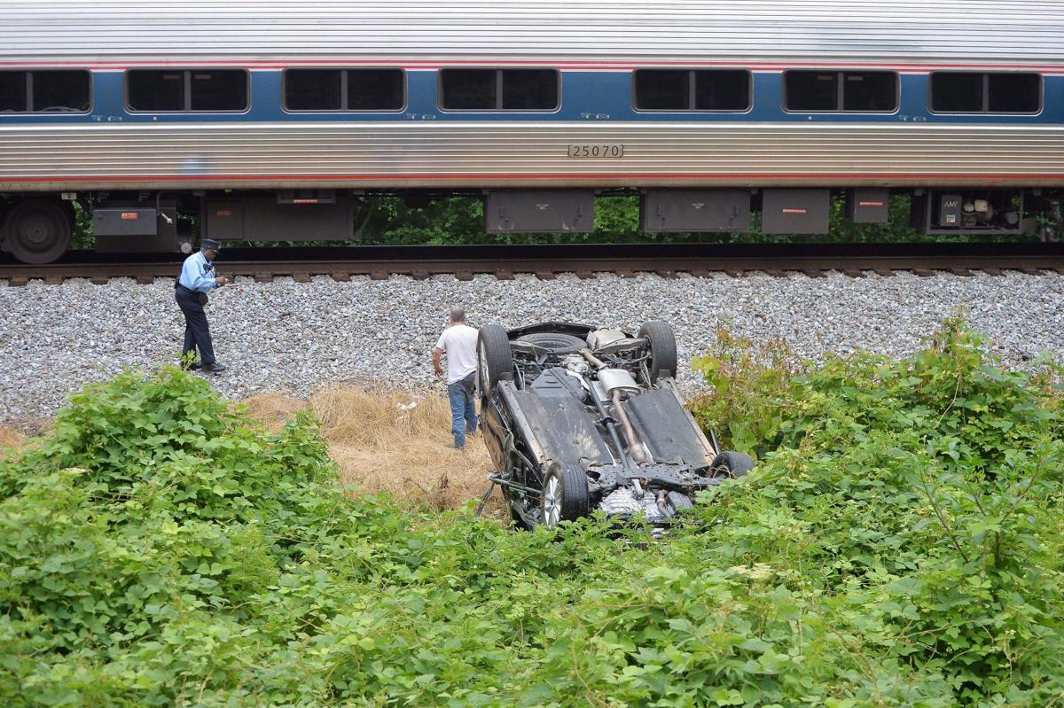 amtrak train hits car in cleburne county minutes after occupants escape slideshows annistonstar com