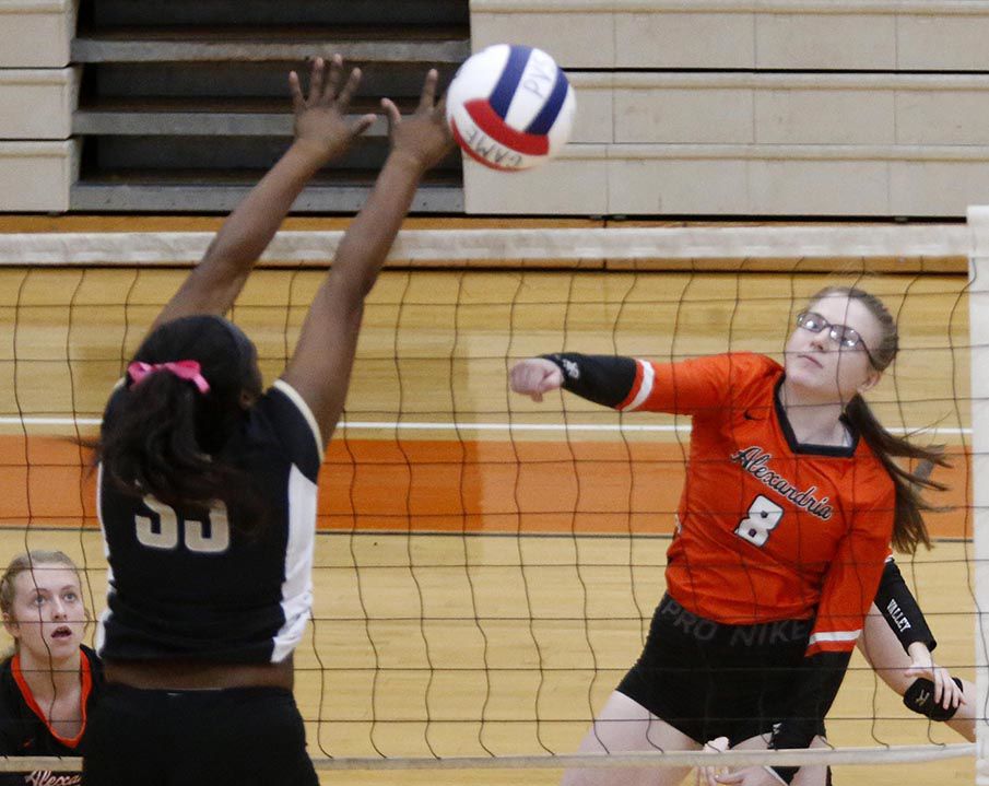 100519_Alexandria_Oxford vb_016 tp.jpg