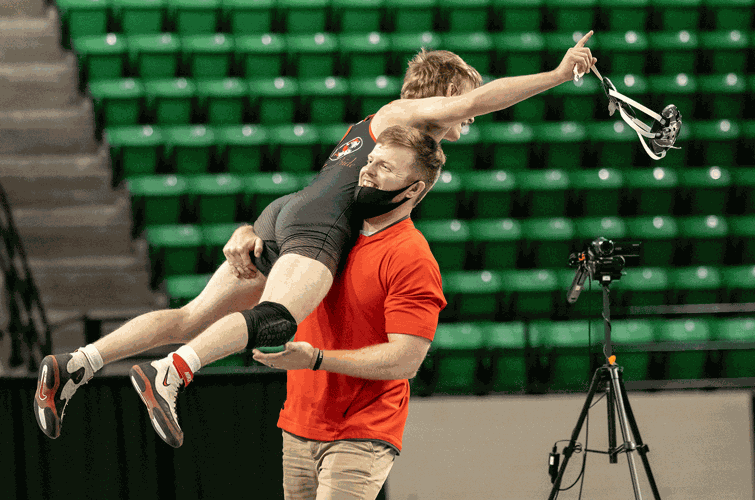 Experience, fighting back from serious injuries help Cleburne wrestlers