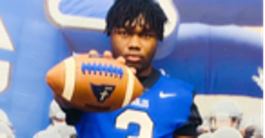 AnnistonStar.com - Football recruiting: Seven Anniston players to continue careers image
