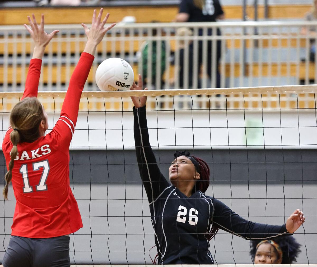Wellborn Saks Volleyball