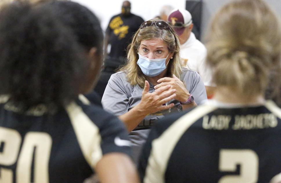 AnnistonStar.com - Prep volleyball: Oxford beats three teams in two days image