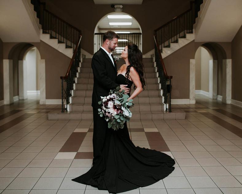 elegant courthouse wedding