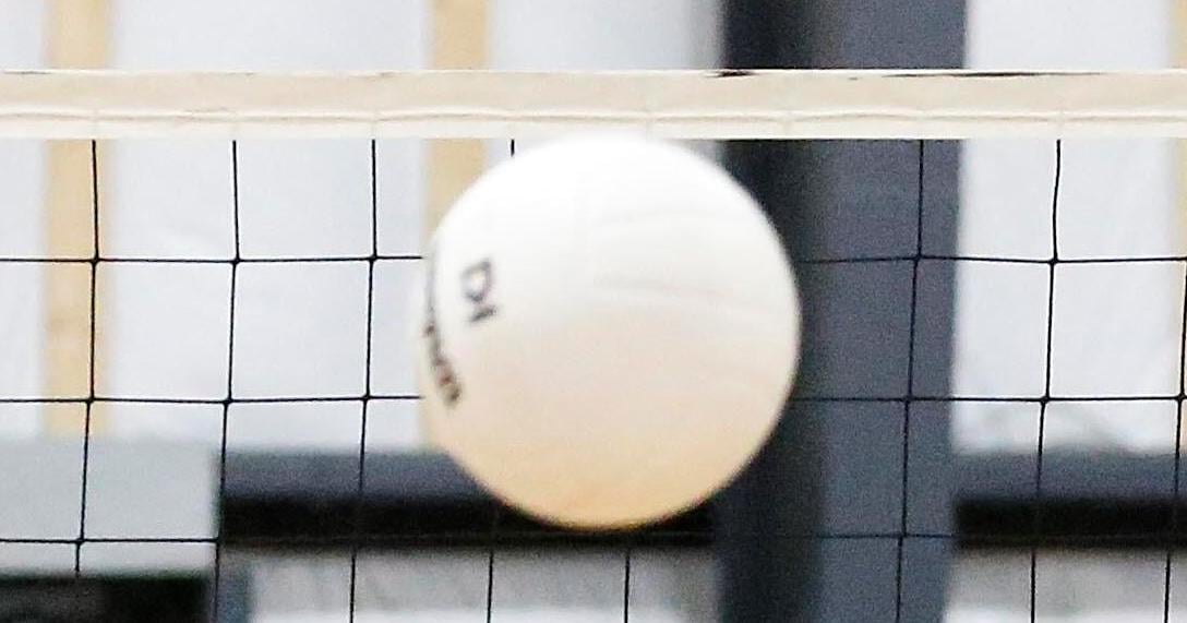 Pleasant Valley begins area volleyball play with win over Sand Rock