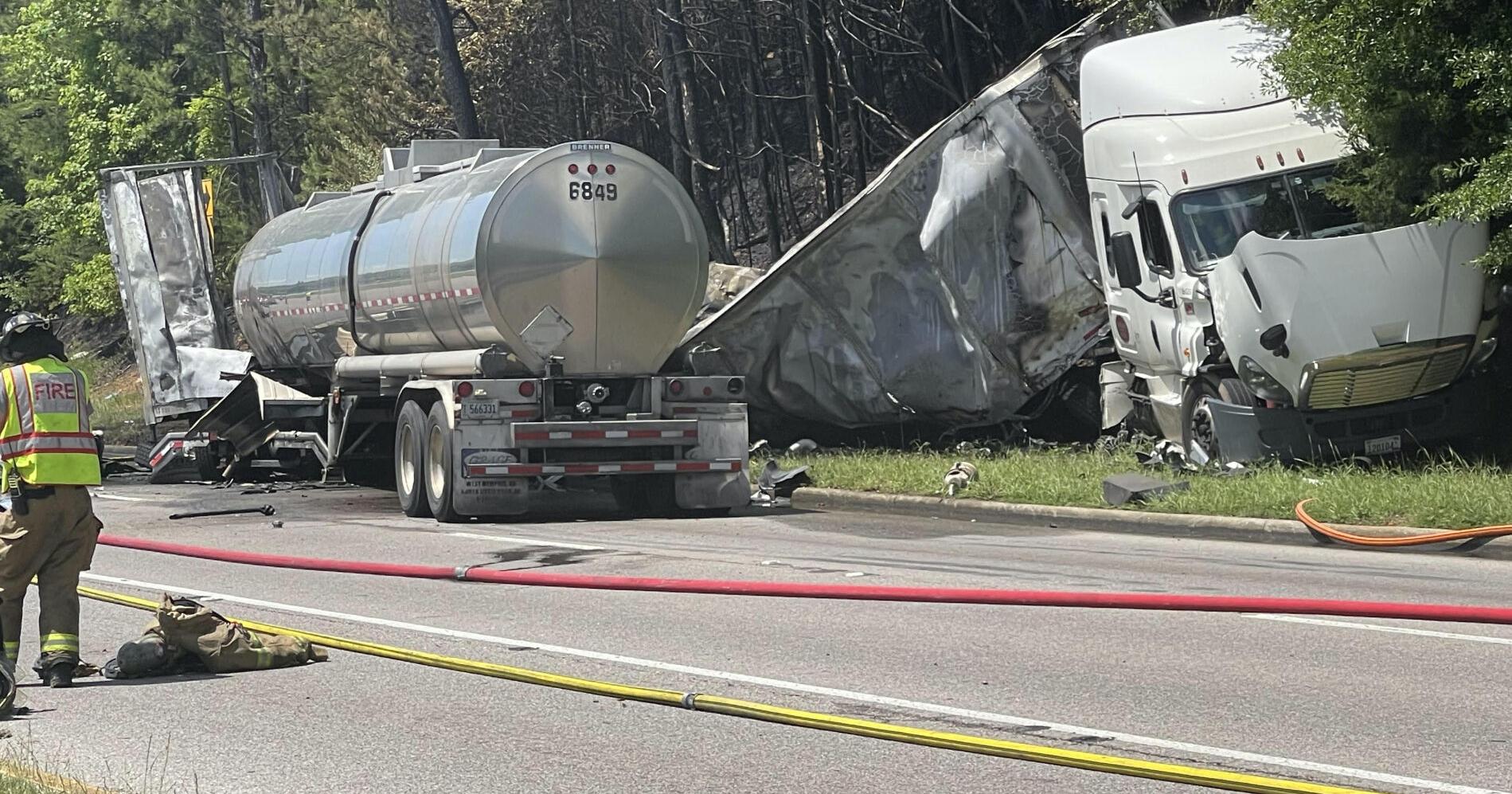 One dead in Alabama 77 wreck Monday afternoon - Vimarsana News
