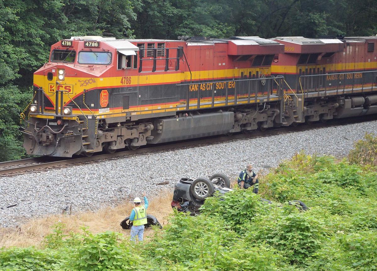 Amtrak Crash Cleburne County BW 15.JPG