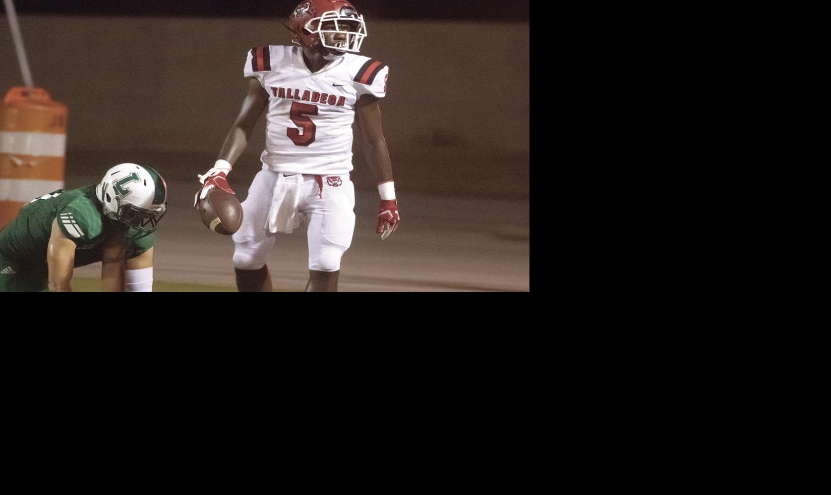 AnnistonStar.com - Talladega makes history, earns first-ever football playoff win image