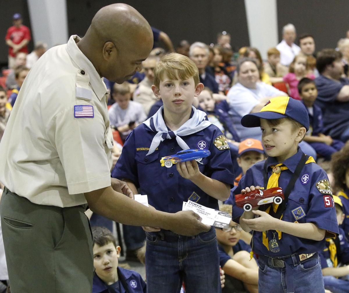 Boy Scout Pinewood Derby Slideshows