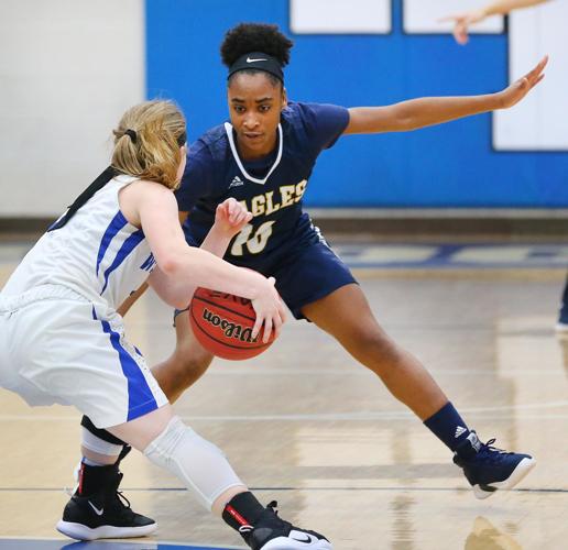 Jacksonville at White Plains Girls AHSAA Basketball Game Slideshows