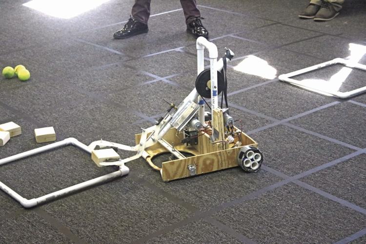 Eden Career Tech students take part in robotics competition (with