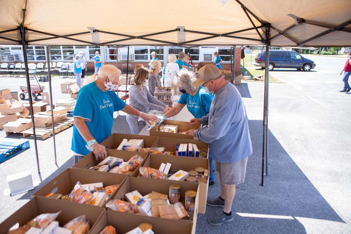 (PHOTOS)Lincoln Food Pantry food distribution The Daily Home