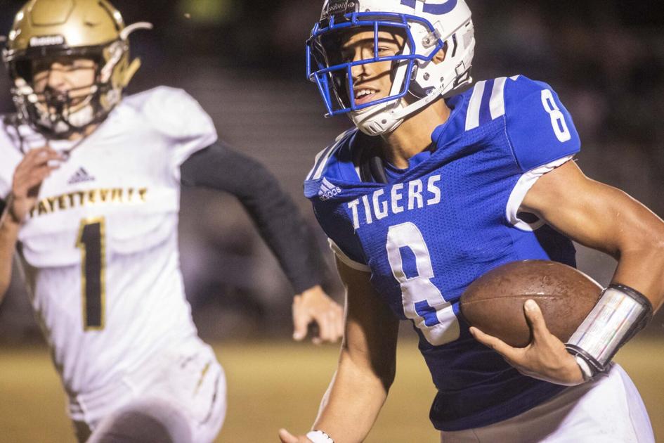 AnnistonStar.com - Childersburg seniors shine in win over Fayetteville image