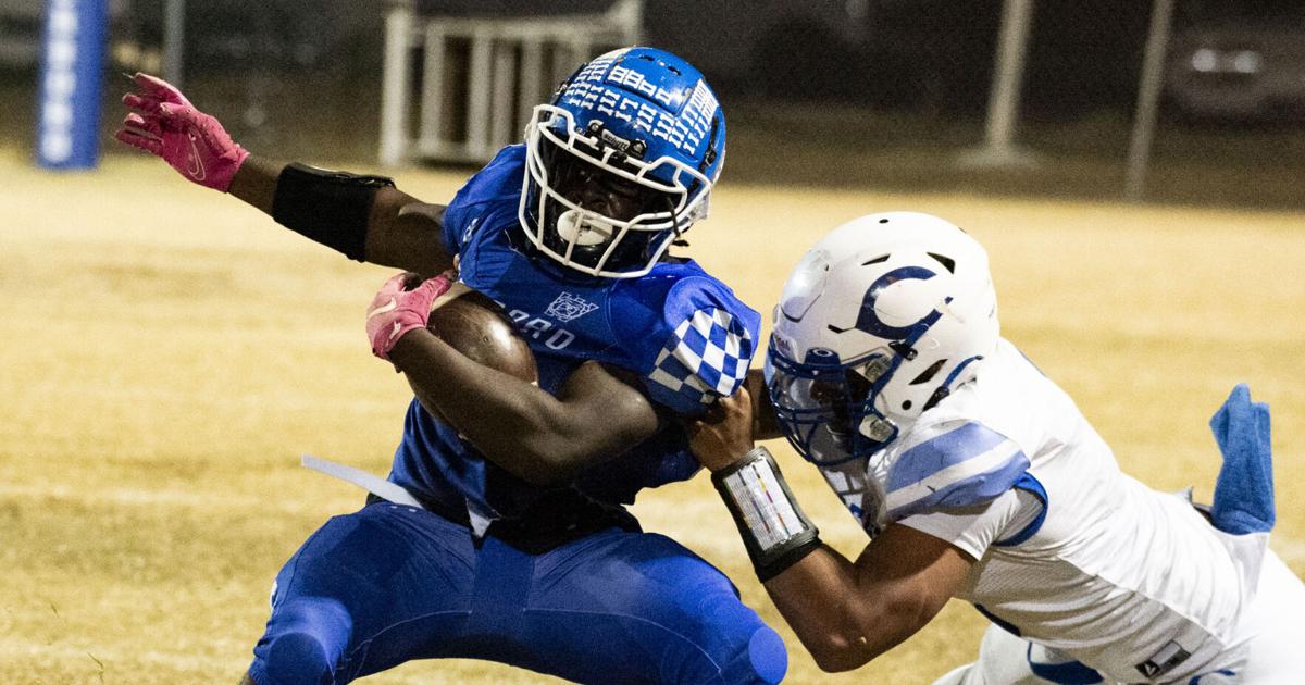 AnnistonStar.com - PHOTOS: Winterboro outlasts Childersburg in a dogfight image
