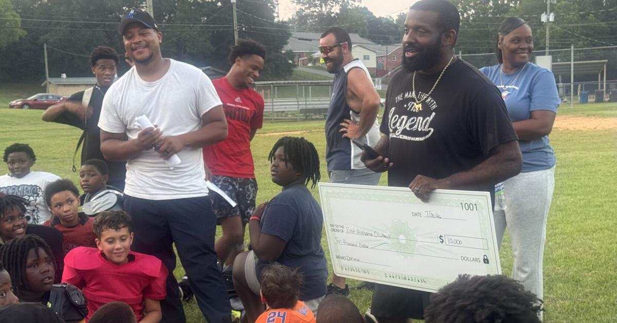 Photo gallery: Anquon Fegans gives back with $10,000 donation to East Alabama Cowboys