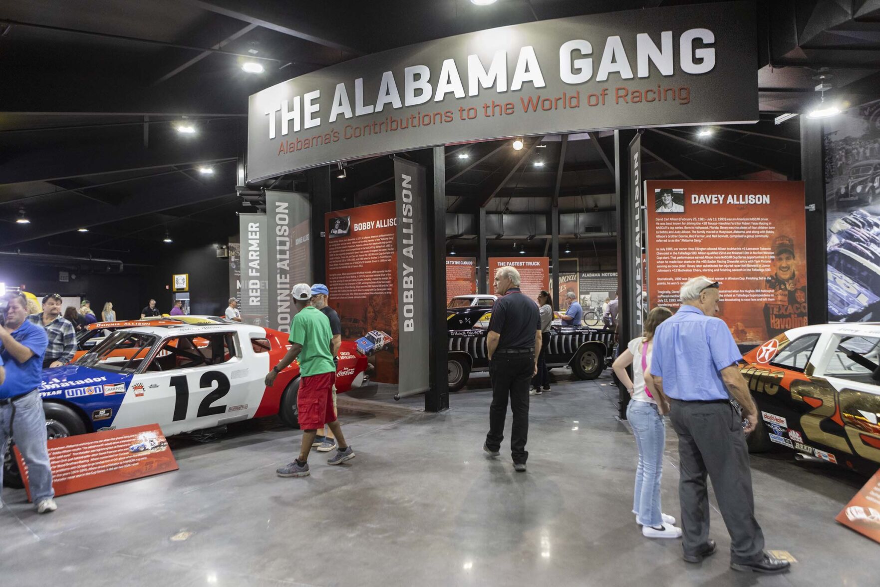 the 1st international motorsports show-