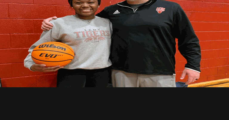 AnnistonStar.com - Prep basketball roundup: Piedmont girls down White Plains in double OT image