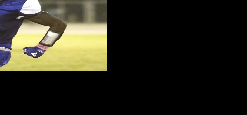 AnnistonStar.com - Childersburg stays in playoff conversation with 44-22 victory over Elmore County image