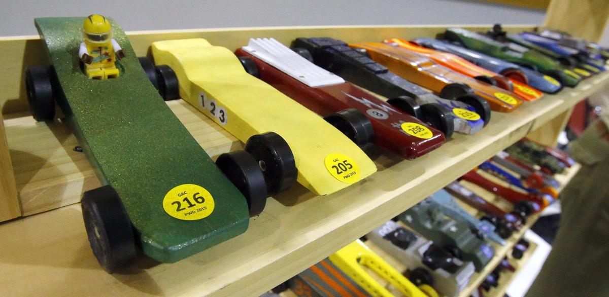 Boy Scout Pinewood Derby Slideshows