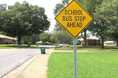 New school bus stop signs go up in Sylacauga #39 s Drew Court area News